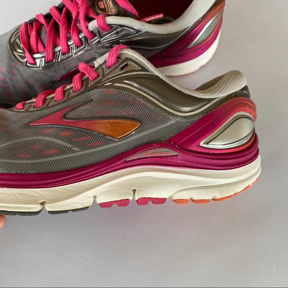 Womens Grey Brooks Transcend 3 Shoes - Picture 6 of 14